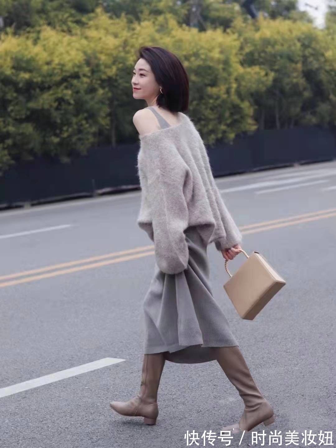 版型 原来毛衣这样搭很高级,显气质又时尚,适合30、40岁的女人