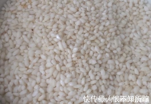 好吃|肉丸子加点它,香嫩不柴不油腻,又当菜又当饭,好吃得停不下来!