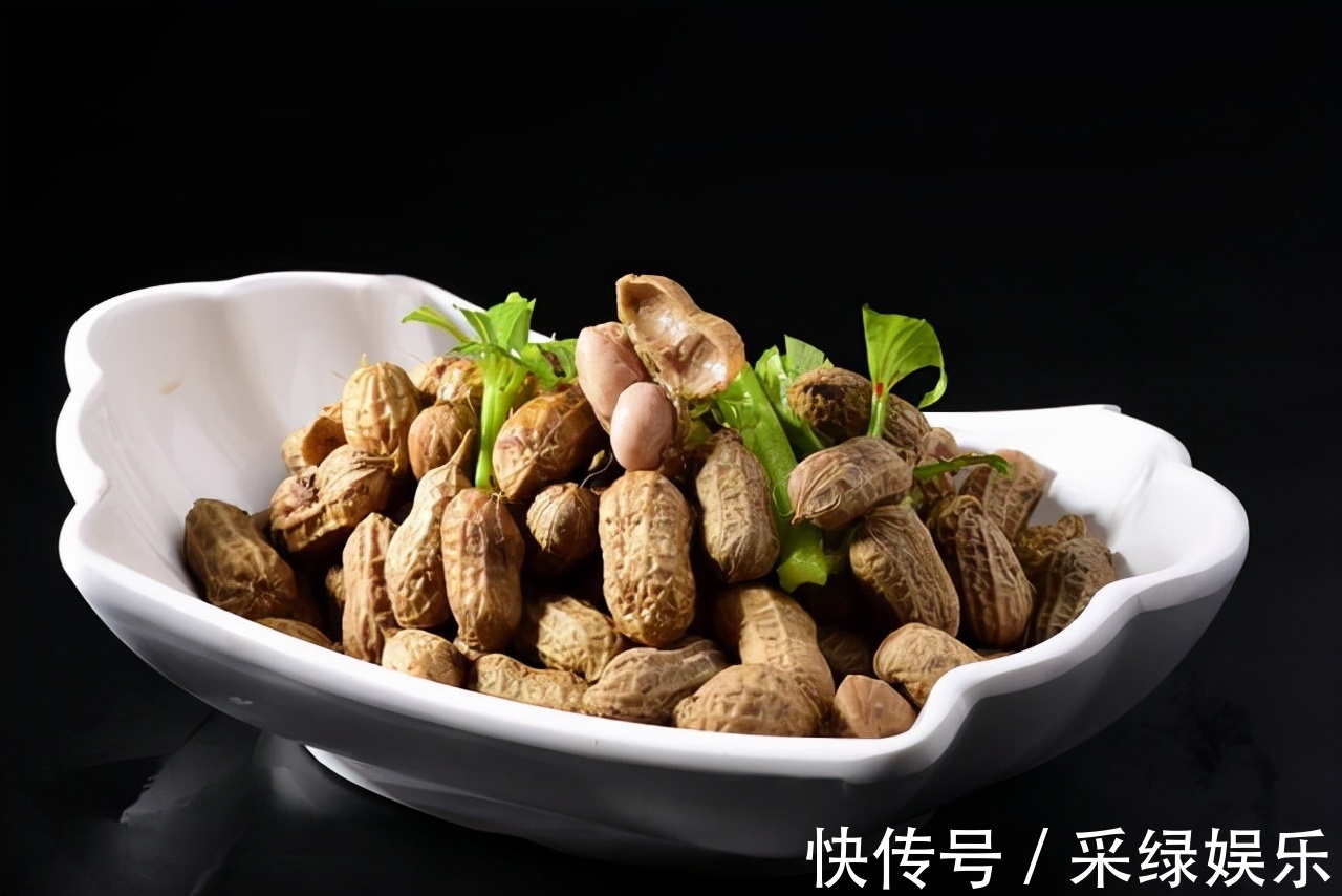 营养物质|生花生和熟花生,哪个营养更高注意这5类人最好少吃,要听劝