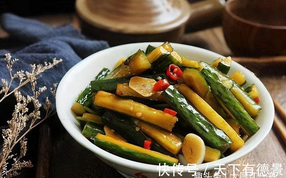 解馋|私藏30年腌黄瓜的配方,1小时就能吃,清脆爽口不易坏,太解馋了