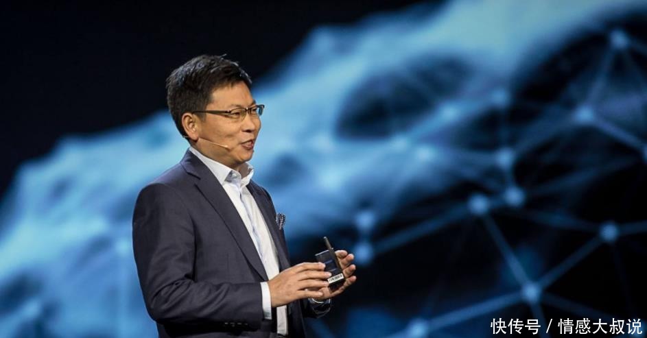 不送充电器|库克“玩大了”,iPhone12有点翻车,还未发货“果粉”就要退款