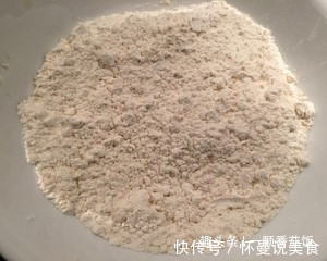 芝麻酥饼别再出去买了，教你在家自制芝麻饼，一顿5个都不够！