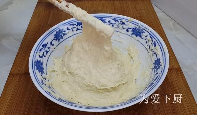 炸麻花，记住不要直接下锅炸，诀窍告诉你，麻花香酥焦脆，不油腻