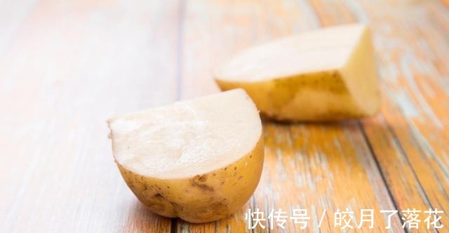 口感|砂锅焗土豆这样做太香了,口感劲道又爽滑,上桌直接被扫光!