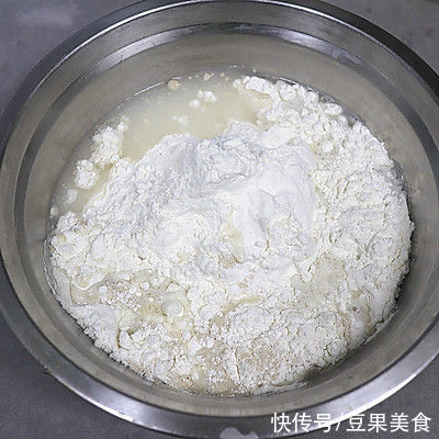 学会在家做南瓜虾皮包子两吃，再也不用出门买了