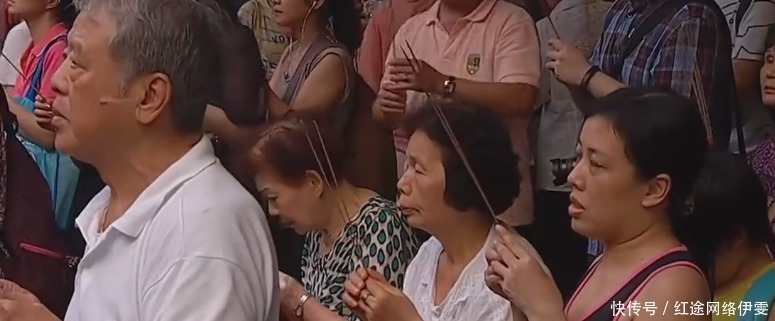 烧香|自古至今,人们烧香为什么一定要烧三根?有什么讲究?
