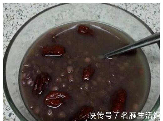 薏米|找到天然“祛湿汤”，隔几天喝一次，祛湿气排出毒素，腰肢纤细