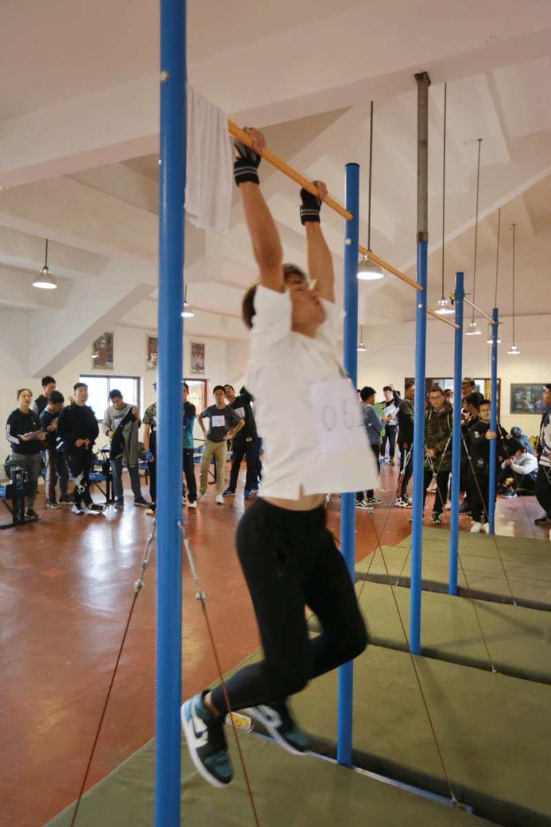 健康|这几个健身动作，在家也可以锻炼，帮助我们练出健康的好身材