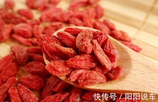人参汤|晚上吃枸杞,胜过人参汤,教你2个方法,完全发挥枸杞最大功效