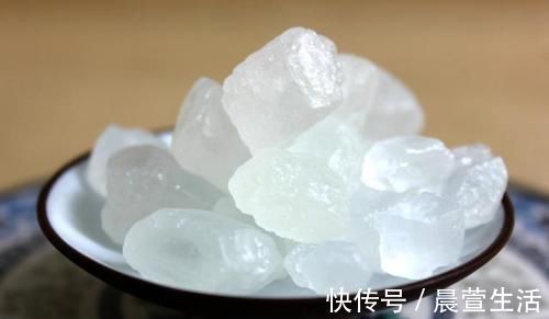 冰糖黄色和白色哪一种更好?糖厂员工说漏了嘴,看完以后别乱买了