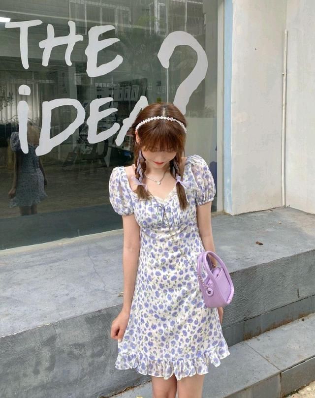 快收起你的阔腿裤，甜美温柔的小裙子更流行，清爽舒适还有气质