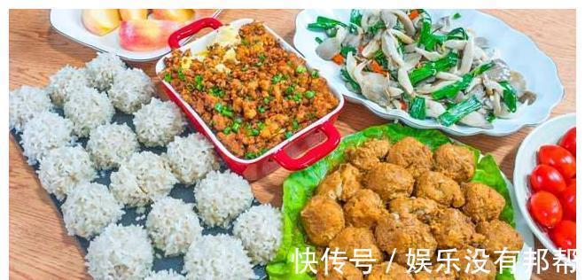 藕丸子|晒晒我家晚餐,4道菜不超过20元,大人小孩都爱,网友:真羡慕