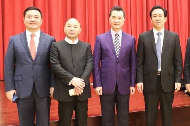 隐形首富|中国的真正“隐形首富”,手握全球的十万亿矿产,一天的收入超过10亿