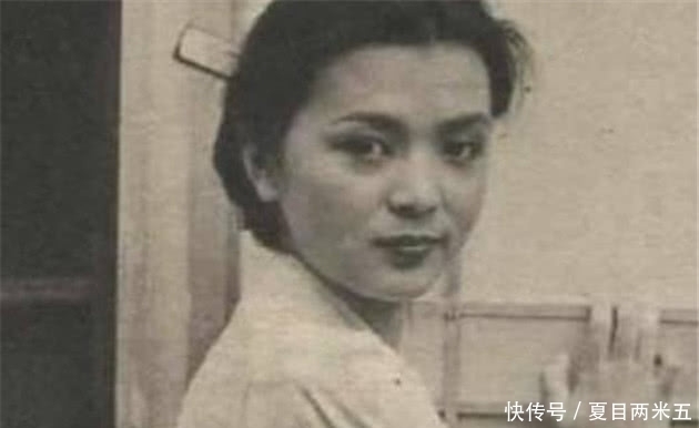 照片|晚清女子照片:图三是多才多艺的青楼歌妓,图四女子美艳不可方物