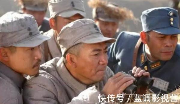 |《亮剑》因经费不足闹出的笑话,土匪变主任,李云龙换造型当群演