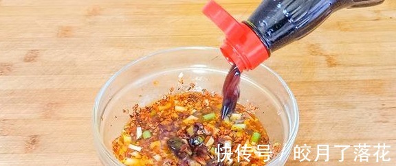 凉拌|不论凉拌什么菜,学会这个凉拌万能汁,味道瞬间堪比大厨手艺!