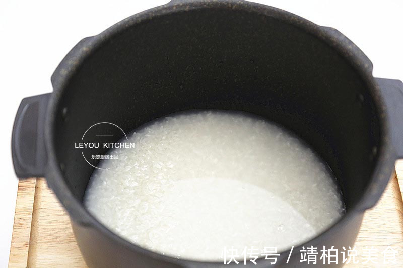 一个电饭锅搞定一餐,有菜有肉有饭,越嚼越好吃,最讨懒人喜欢