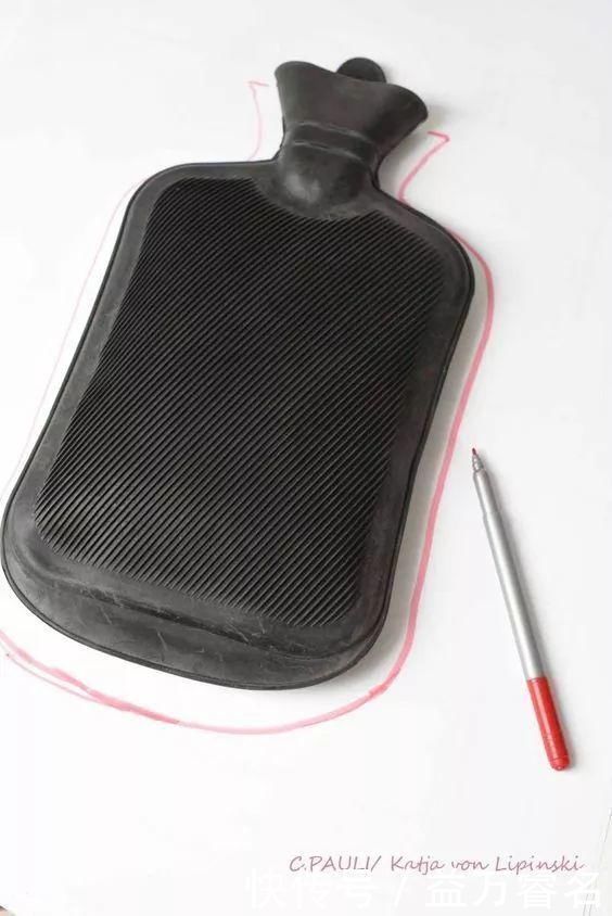 热水袋买十元的就够，因为你家有旧衣服啊