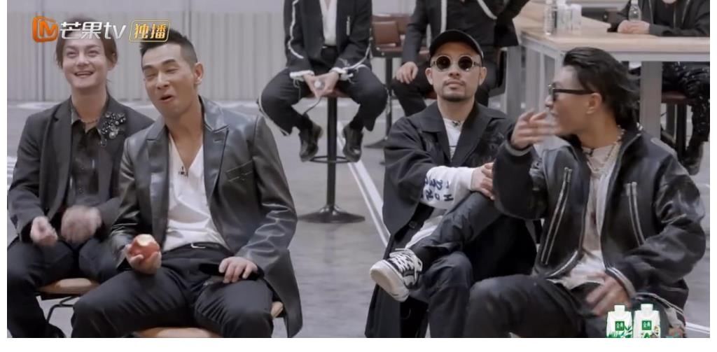 麻辣烫|《披荆斩棘的哥哥》八组部落首发挑战，规则再次升级，火药味十足