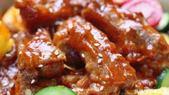 记住|买排骨别只会挑“傻大个”老屠夫:记住3点,包你排骨一挑一准