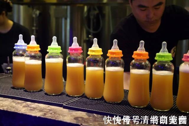 奶瓶|有种“偷懒”叫父母用开水烫奶瓶,自己方便了,孩子却被“坑了”