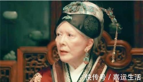 贾珍$红楼梦：贾家最大靠山不是贾元春而是她，她死后贾家从此没落