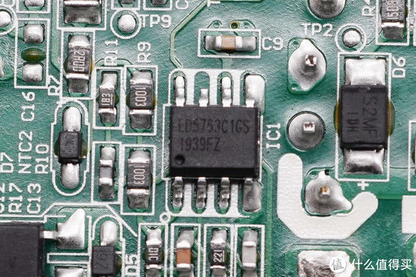 输出|拆解报告:Smartisan锤子55W PD快充充电器DP55C