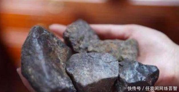 女孩 国家出价每克拉一万元悬赏陨石,女孩5年捡400公斤,一颗不卖