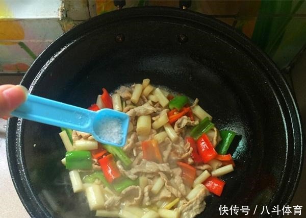 端午前最该吃它,是“穷人的阿胶”,3块钱一斤,女人常吃腰不疼!