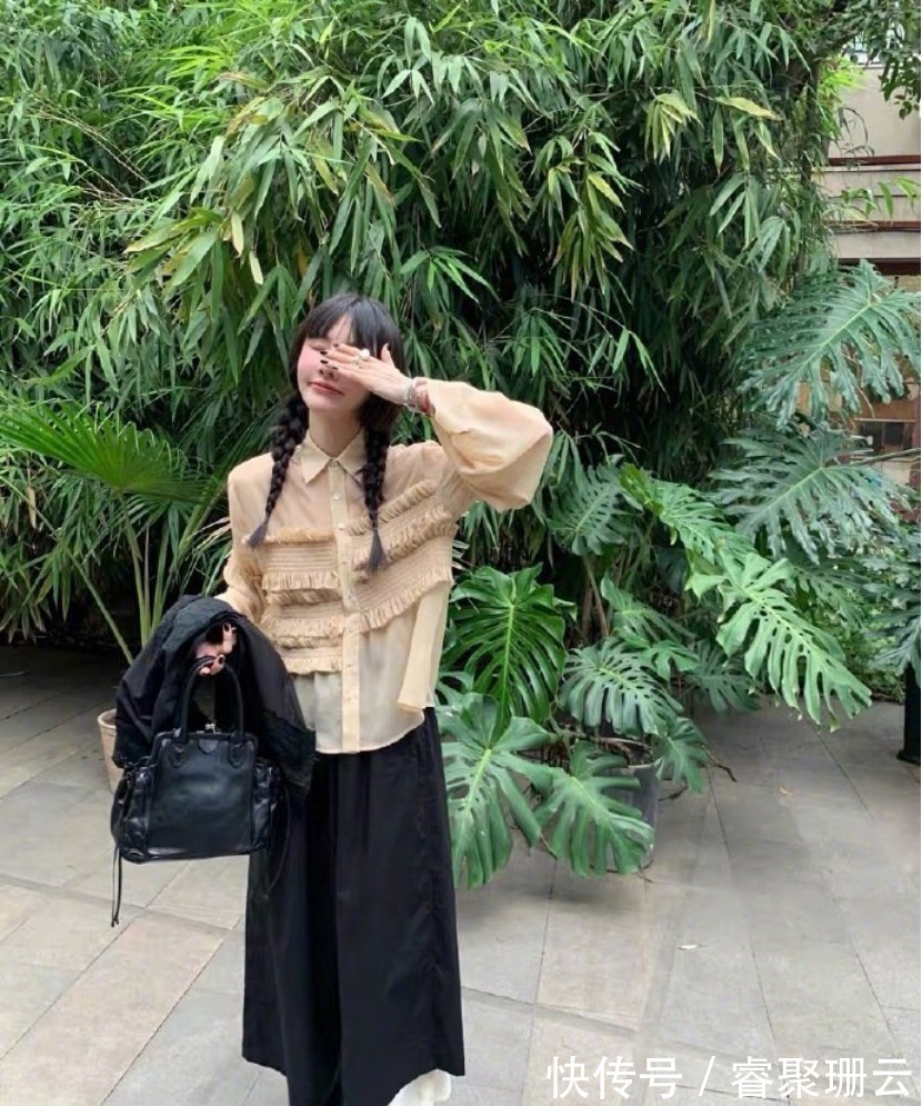 精致|夏季想要穿出新意？几何撞上服装设计，时尚感简直不要太饱和