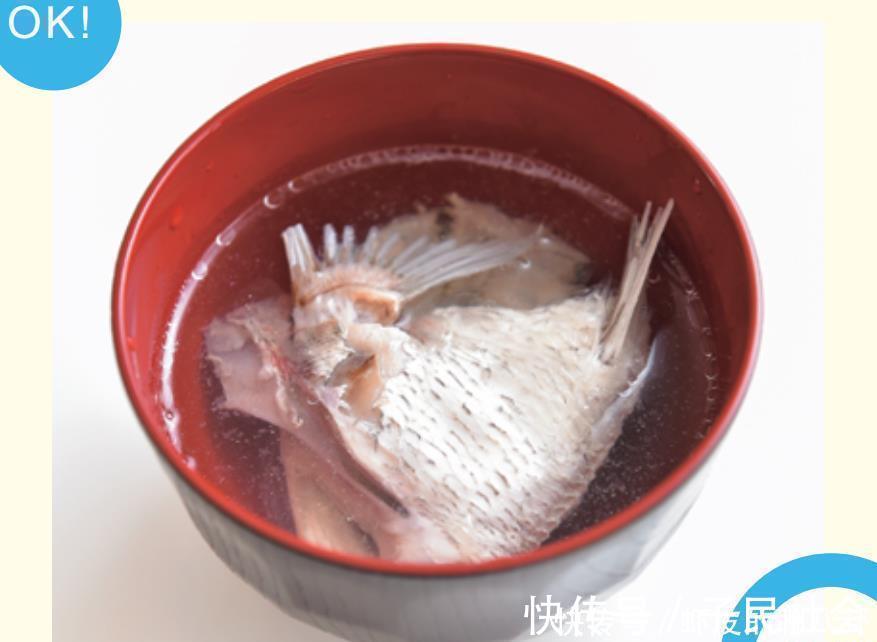 鱼腥|做鱼汤去鱼腥，汆水再煮是正确的方法吗？跟我这样做，结果不一样