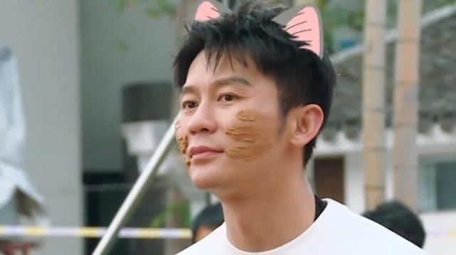 跑男团集体在脸上涂泥,有谁注意看baby的脸女明星最后的体面