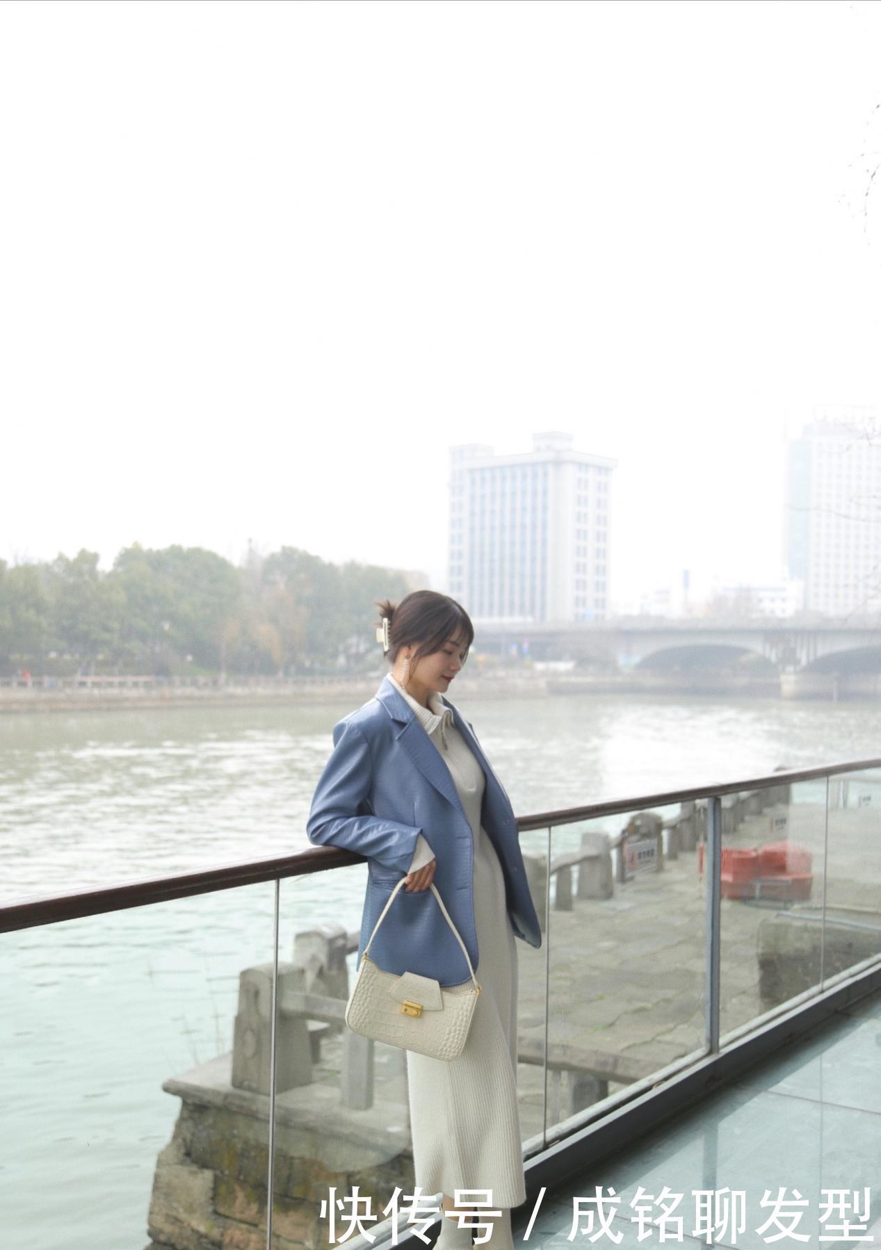 奔四的女人穿衣再精不再多，把这些基础款搭配好，时尚减龄又高级