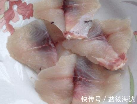 鱼肉|做酸菜鱼时,有人先炒酸菜,有人先加水,都不对,这才是正确做法