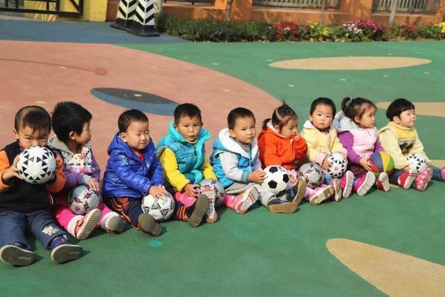 放学|孩子放学后有这三种表现,暗示在幼儿园过得不开心,宝妈要重视