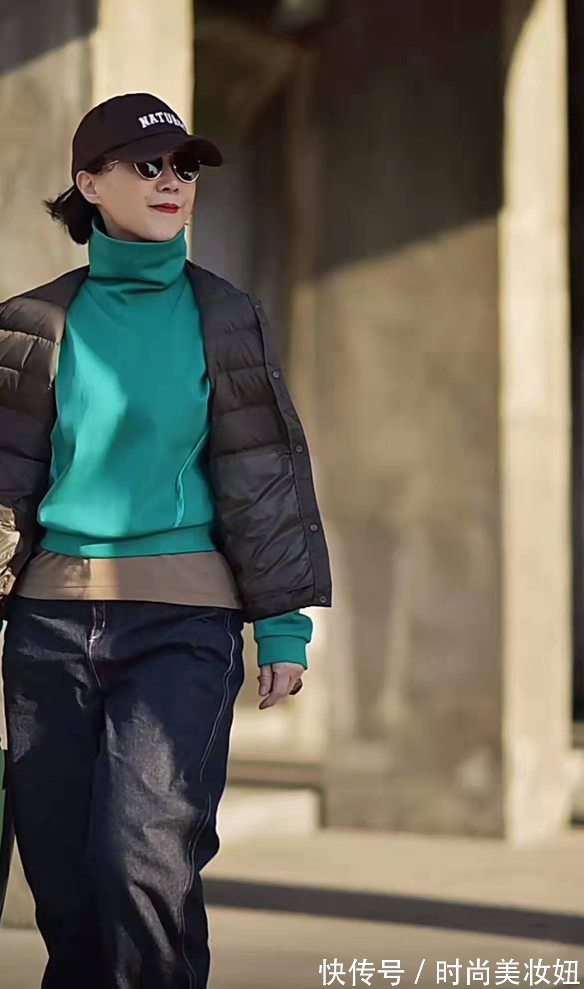 毛衣 这才是“退休女性”该有的穿搭,洋气减龄又时髦,气质高雅