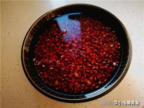 芋头加它煮，是穷人的“燕窝”，隔几天吃一次，40岁还是少女脸
