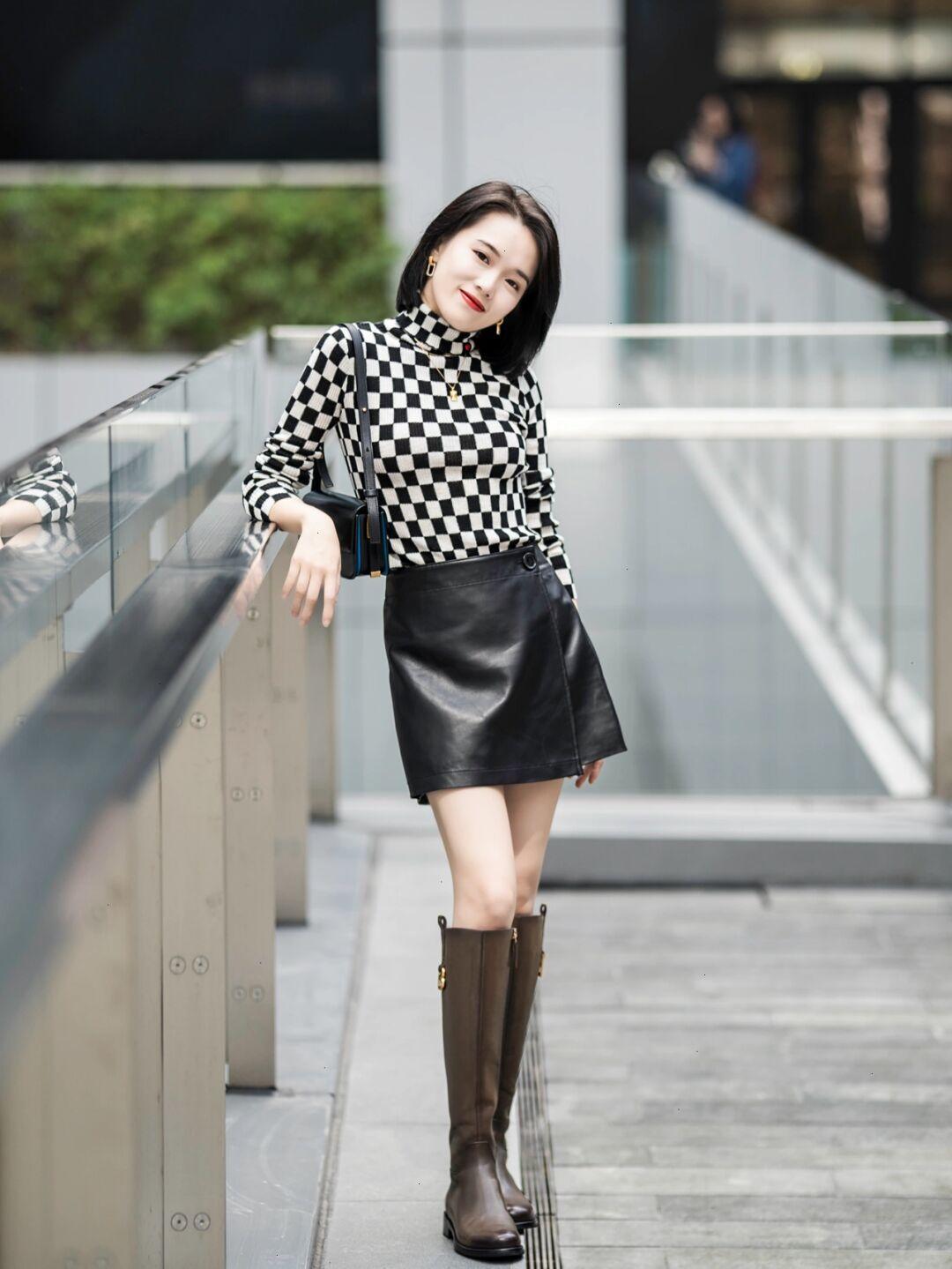 更上一层楼|熟女冬季就是要试试“高筒靴”,怎么穿都优雅,值得你收藏借鉴