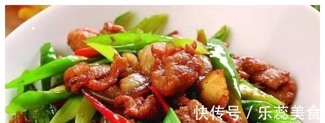 汤匙|家里来客人不想去饭店,炒几道的家常菜,香飘四溢,好吃到没朋友