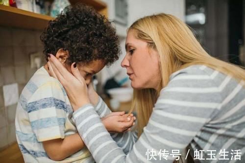 家长|4岁女儿误将胶水滴入眼睛,宝妈临危不乱的做法,医生直夸有文化