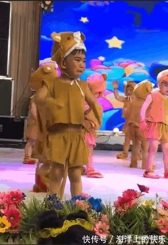 |开心一笑,爆笑图片段子:快睡觉!大晚上我上哪儿给你找公猫去