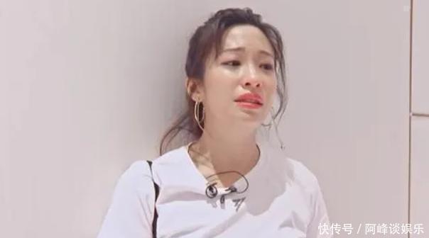 走红|和周杰伦唱《画沙》走红,到了浪姐却成背景板,一个人默默吃饭