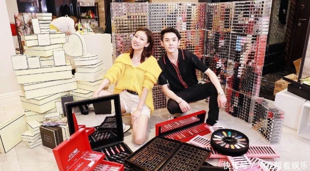 一天涂“300支”口红,嘴巴却依旧Q弹,李佳琦的护唇方法绝了