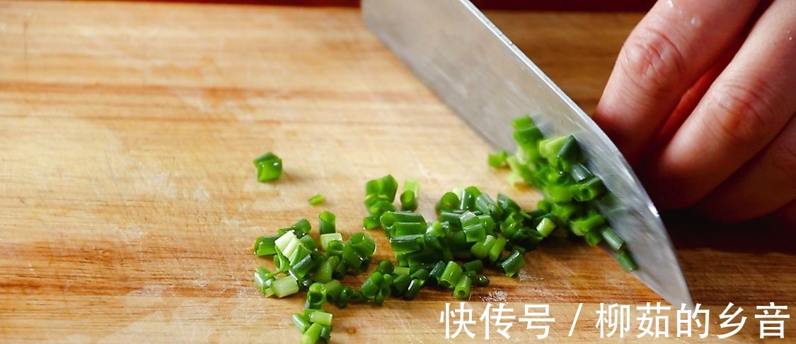 鸡蛋|炒鸡蛋谁都会做,想把鸡蛋炒好吃有窍门,加上它,鲜掉眉毛!