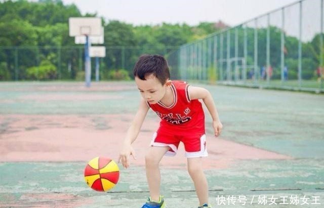 饮水|宝宝喝水有讲究喝不好也易生病,正确的喝水方式家长要掌握!