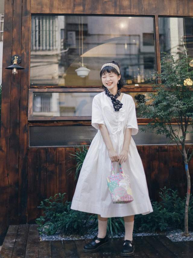 舒适|立秋了,怎么穿裙子才好看?试一试这几套连衣裙,清爽舒适又时髦