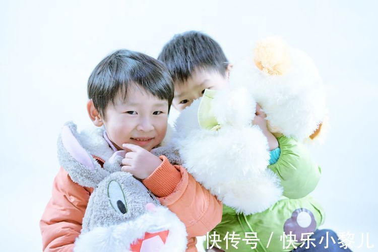 父母们|这些“面子工程型”的礼貌,拖垮上一代孩子,就别毒害下一代孩子