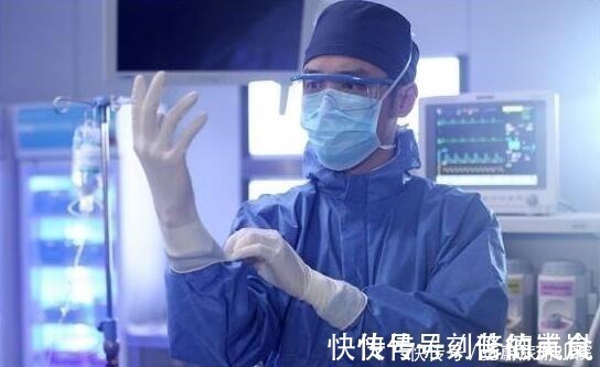 医生|产妇在进产房前,偷偷塞给医生一张“小纸条”,让其他宝妈泪流