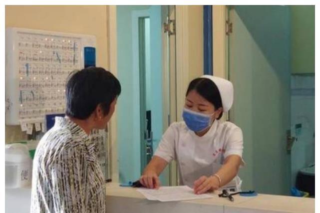 高胆固醇食物公布：鸡蛋最后，榜首胆固醇成倍涨，很多人当补品吃