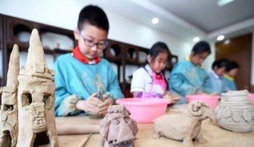 馒头|“勤快”宝宝趁家人睡觉，帮全家蒸馒头，网友：为这个家操碎了心